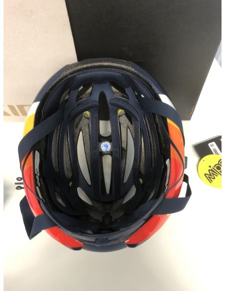 Nieuwe Giro fietshelm