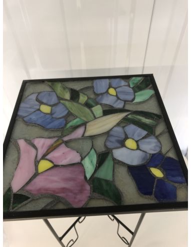 Petite table en métal et vitrail