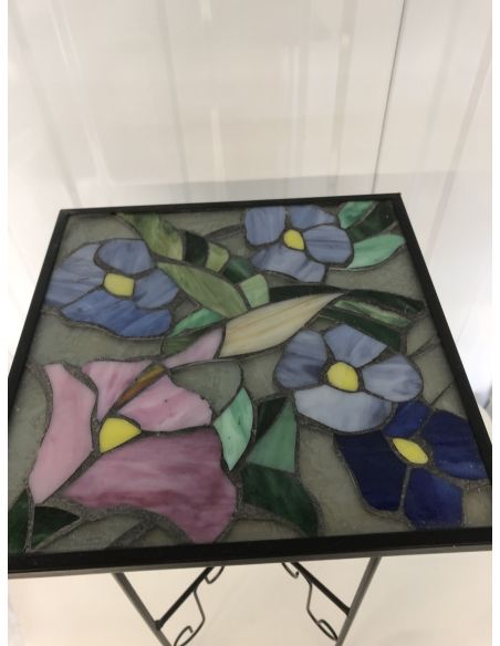 Petite table en métal et vitrail