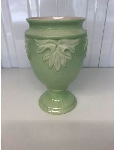 Groene keramische vaas