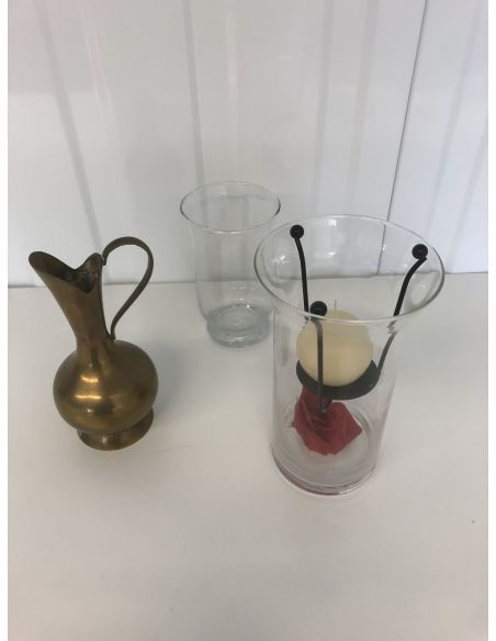 Lot de bougeoirs et cruche