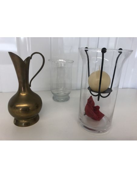 Lot de bougeoirs et cruche