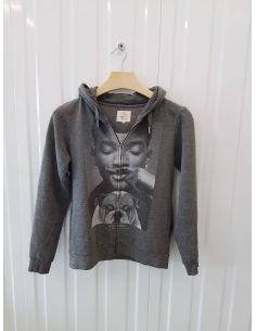 Elf Parijs vest