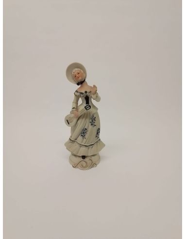 Statuette porcelaine