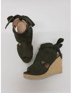 Groene sleehaksandalen