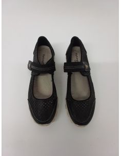 Paire de chaussures à scratchs