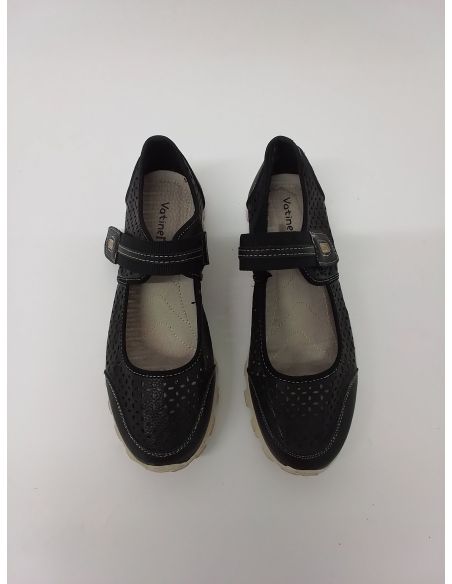 Paire de chaussures à scratchs