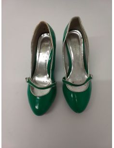 Paire de chaussures à talons