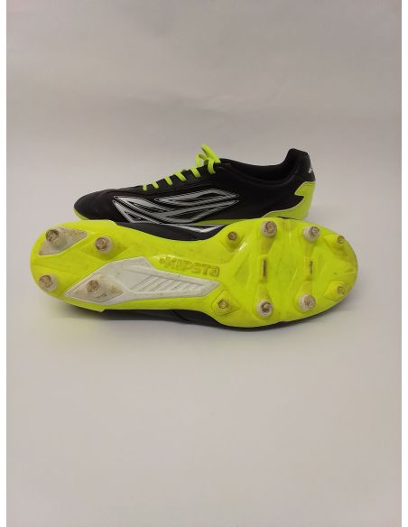 Voetbalschoenen “Kispsta”.